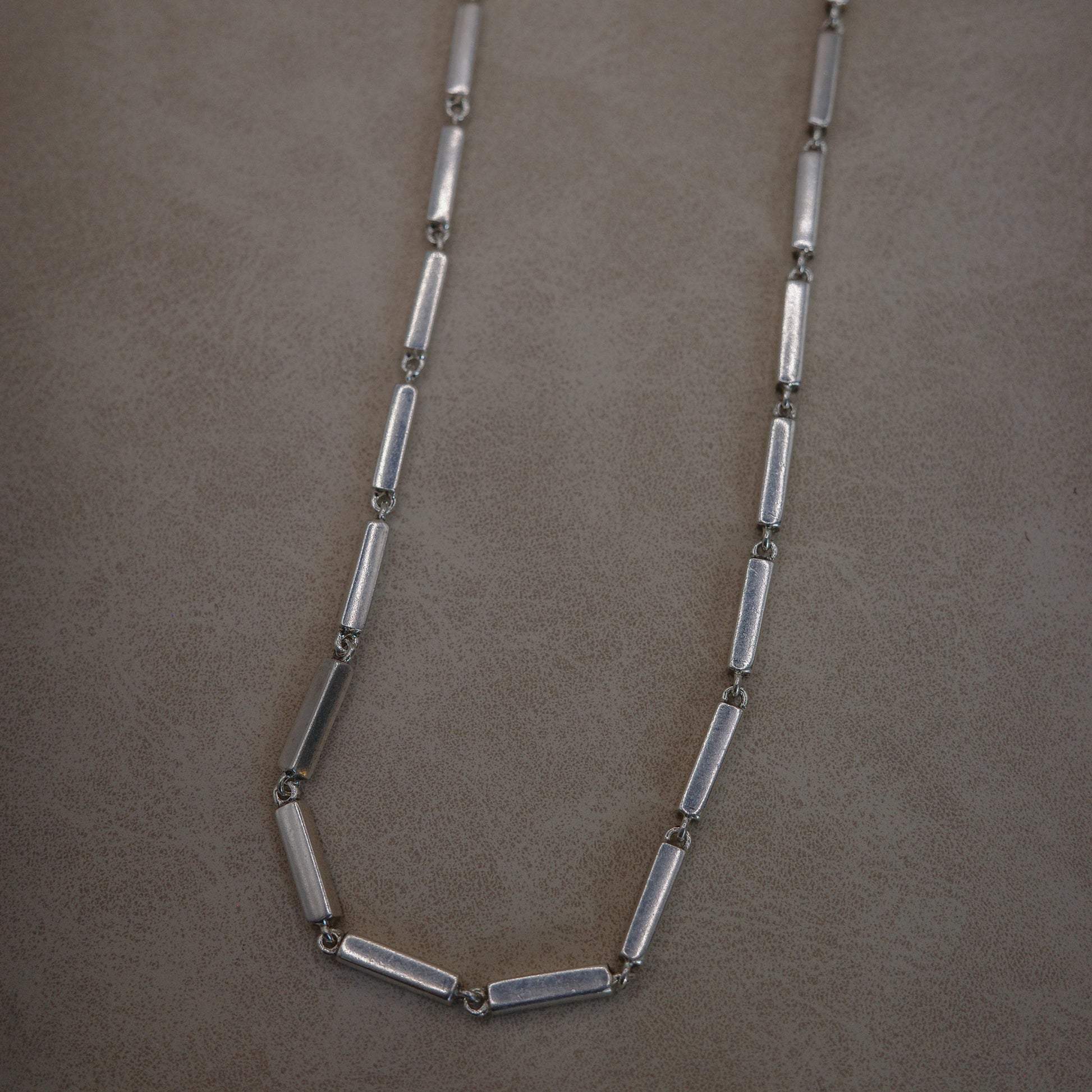 ESPIRIT rectangular link necklace