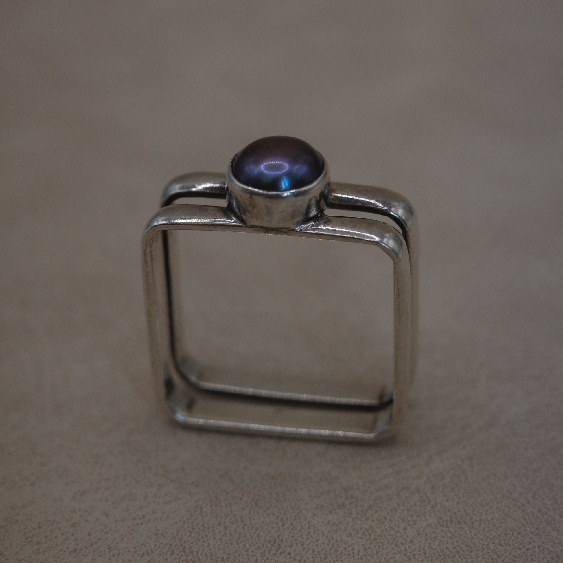 Square black pearl ring