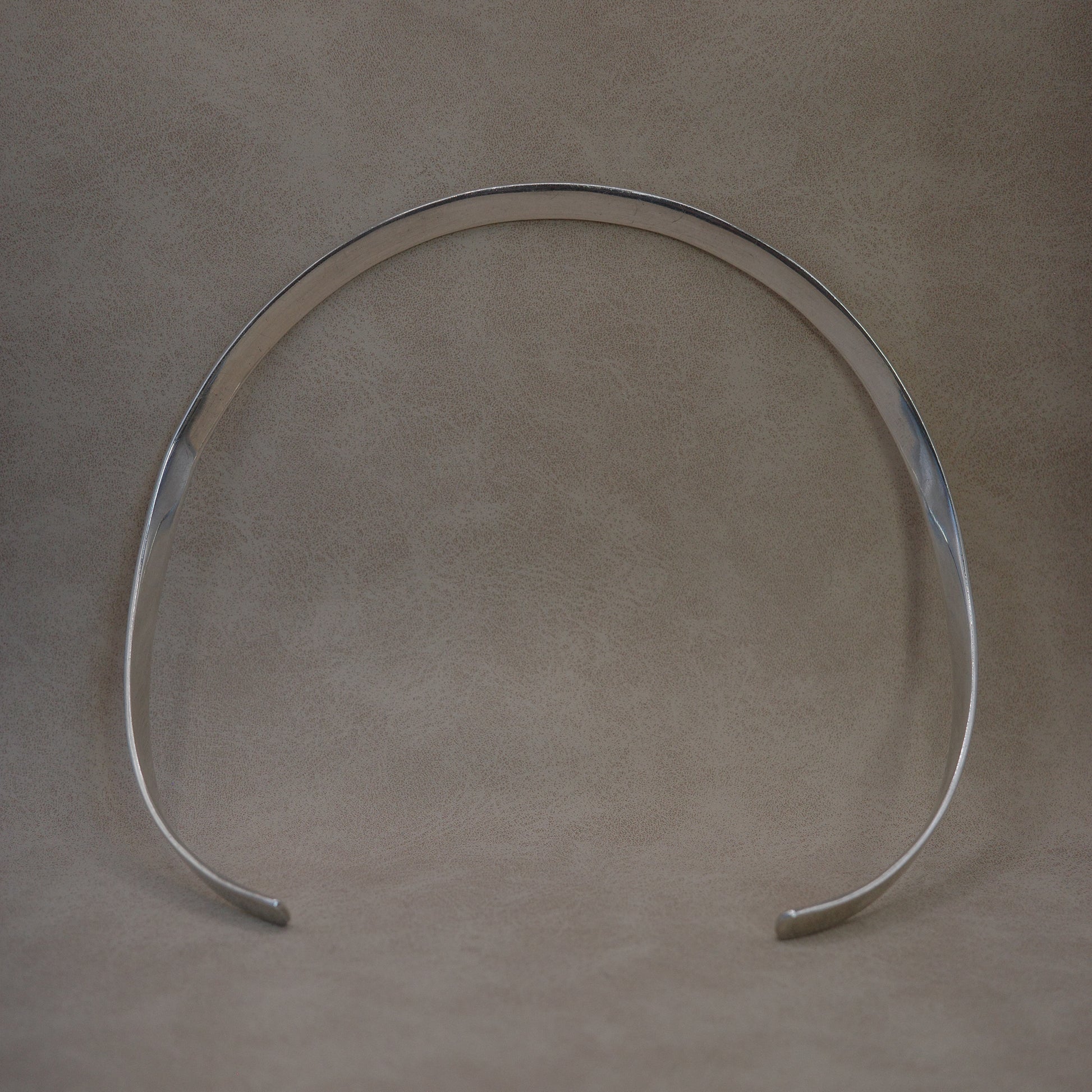 Modernist solid Mexican neck piece