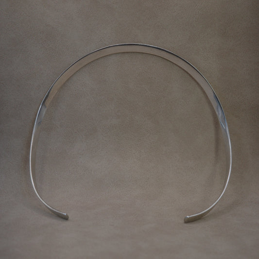 Modernist solid Mexican neck piece
