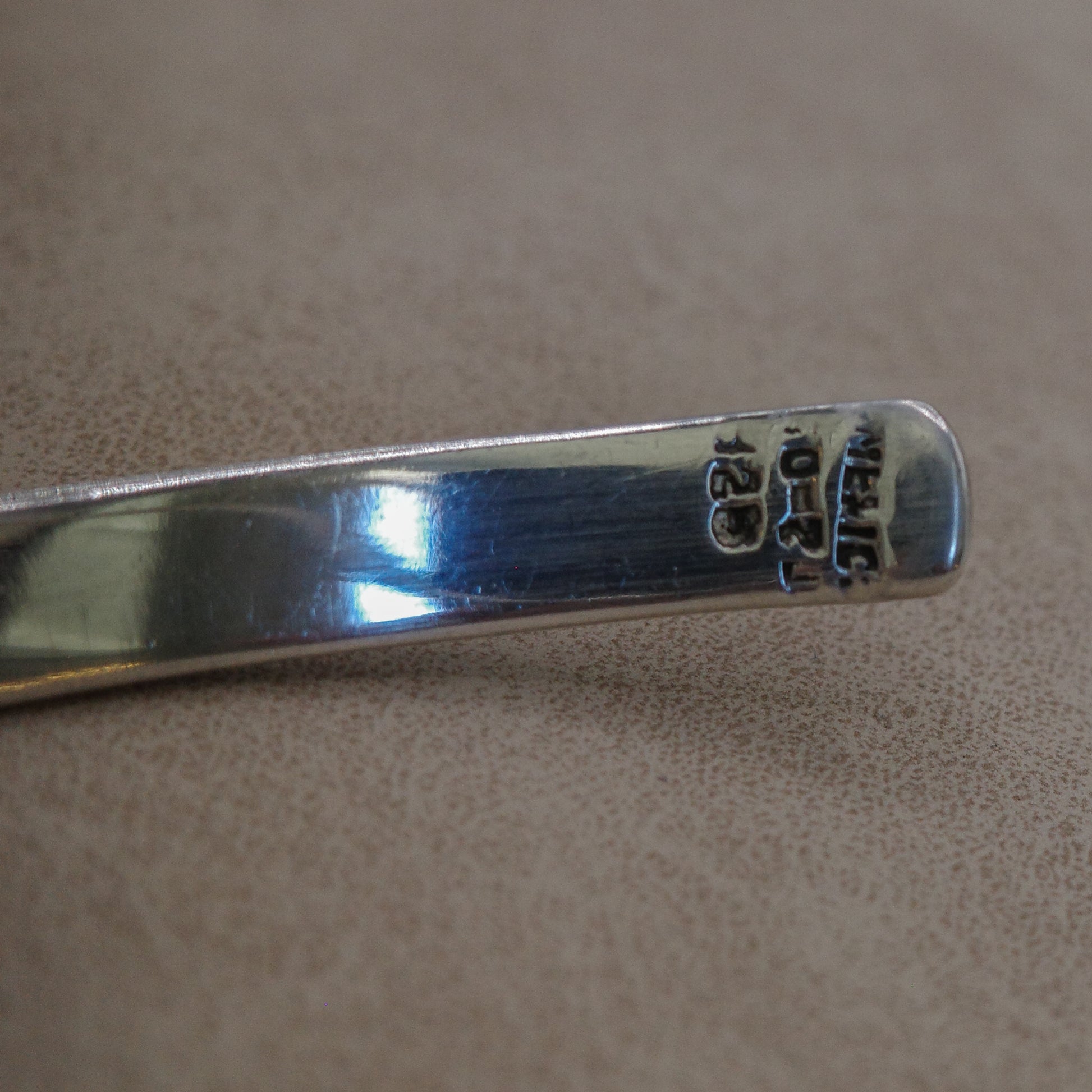 Modernist solid Mexican neck piece