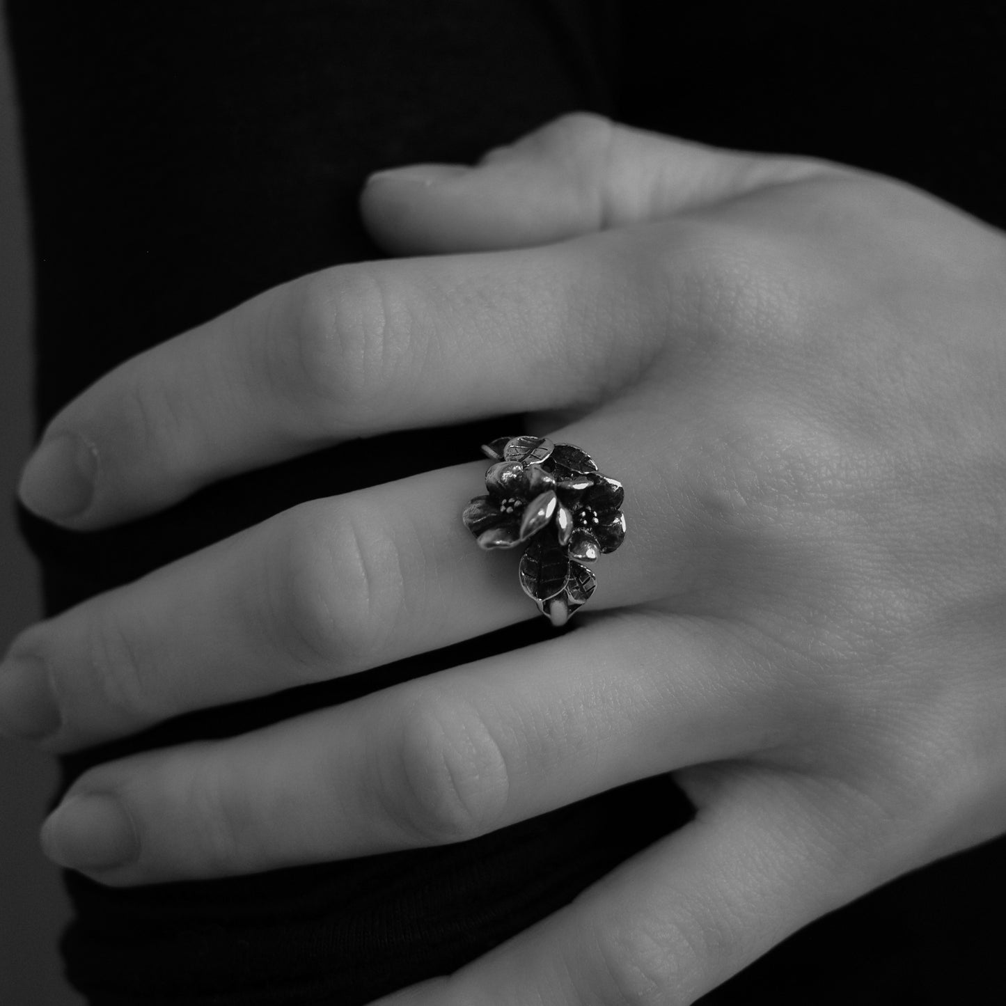 Three flower ring