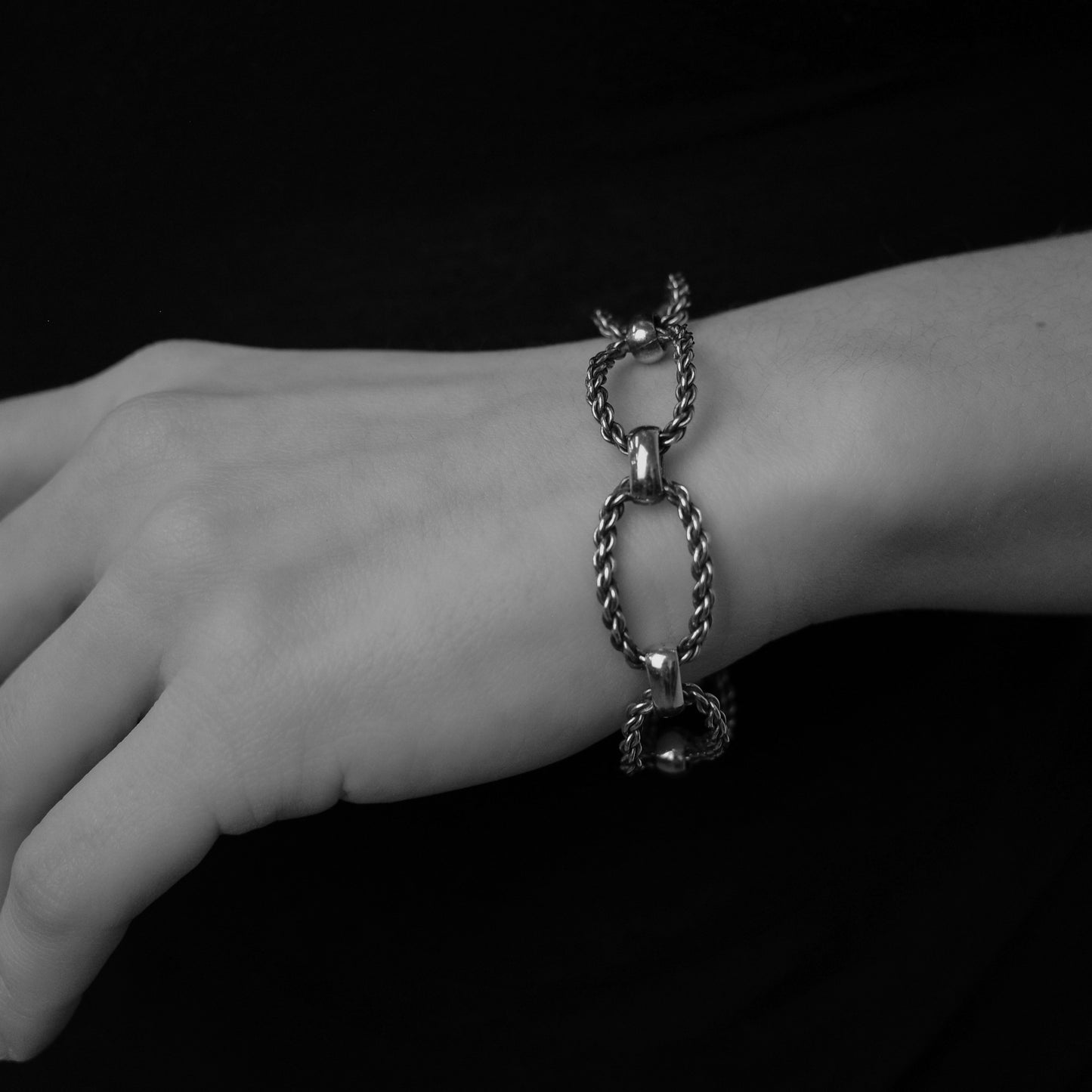 Twisted Rope Link Bracelet