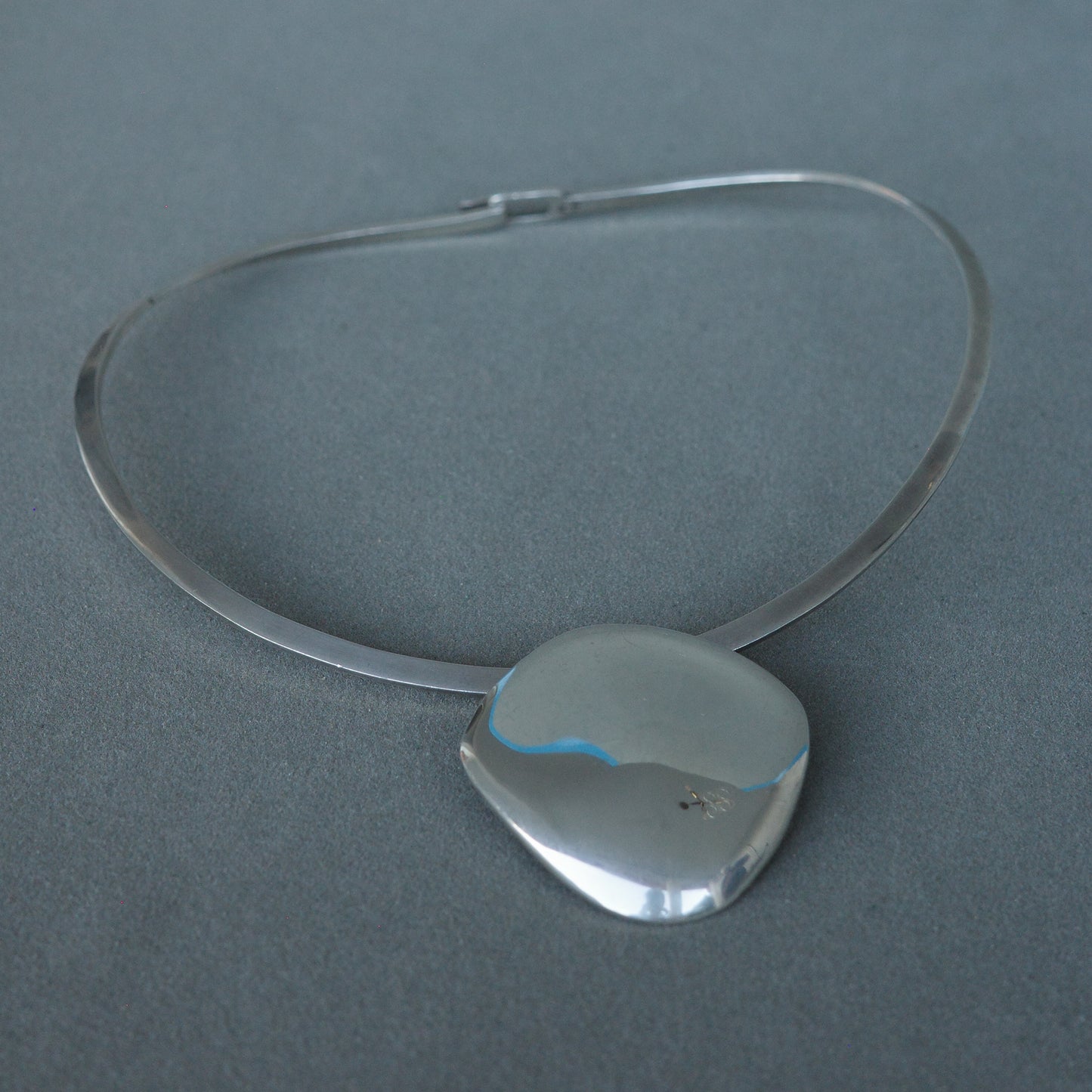 Taxco bold pendant – sterling silver