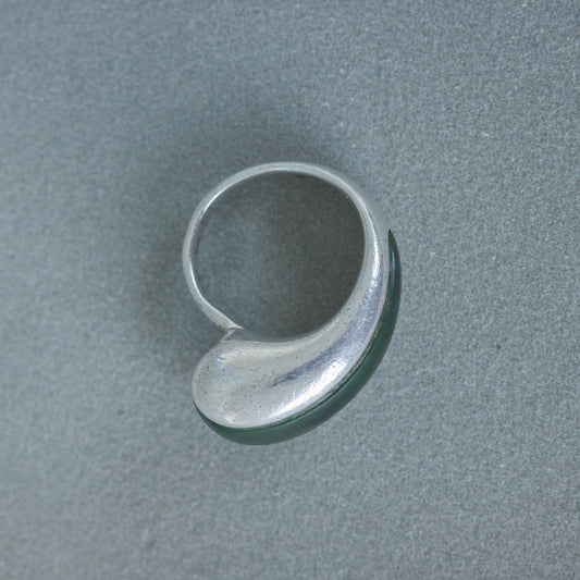 Sculptural green onyx ring