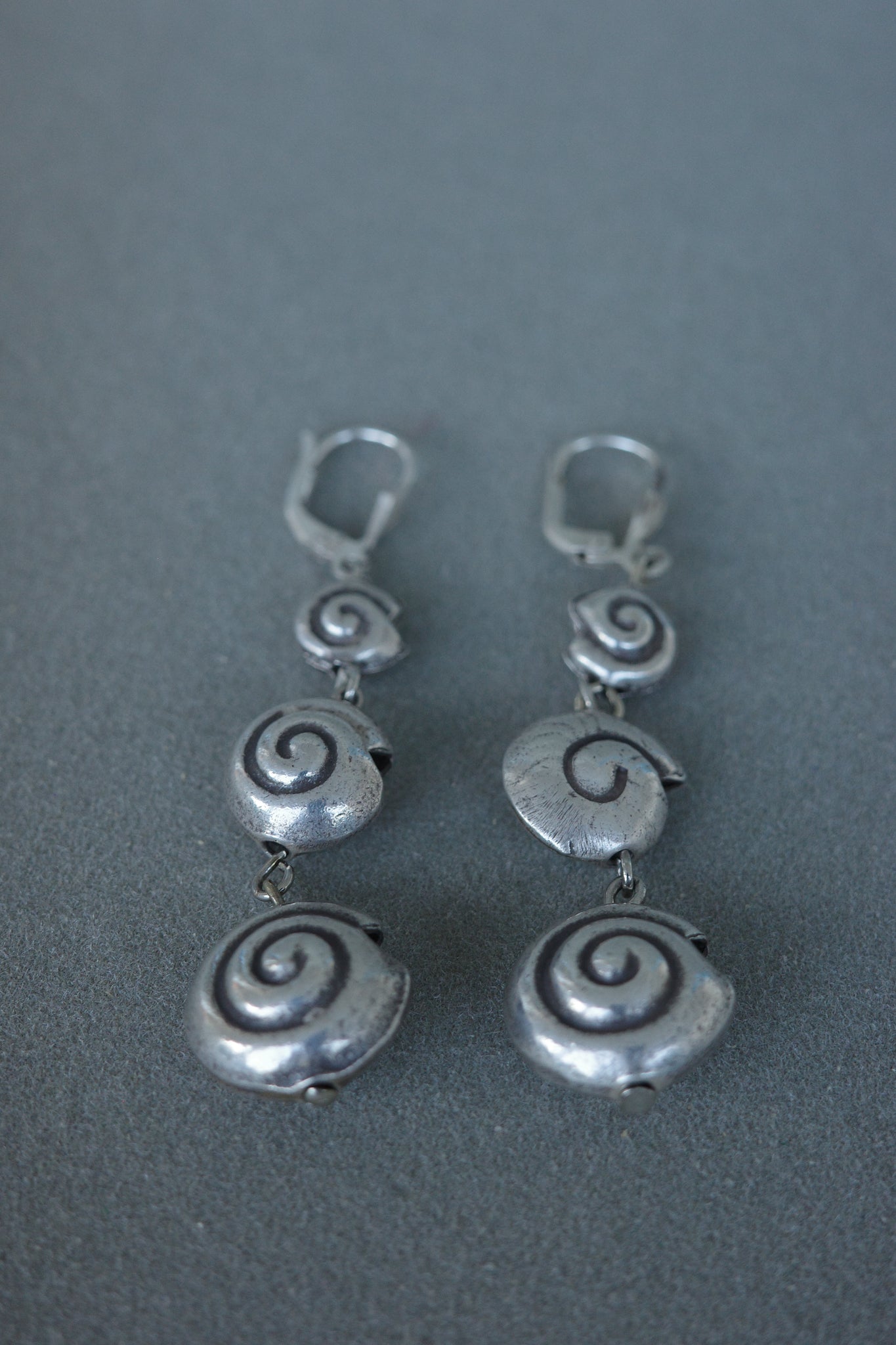 Sea shell dangle earrings