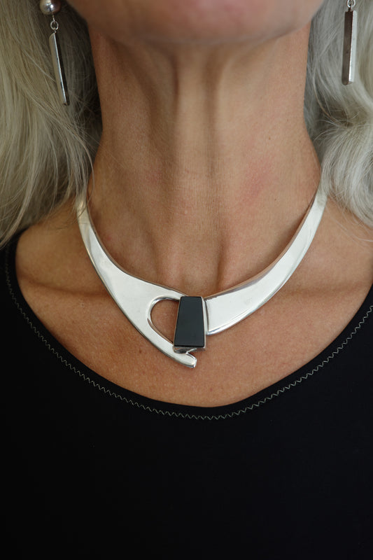 Mexican collar with black onyx stone