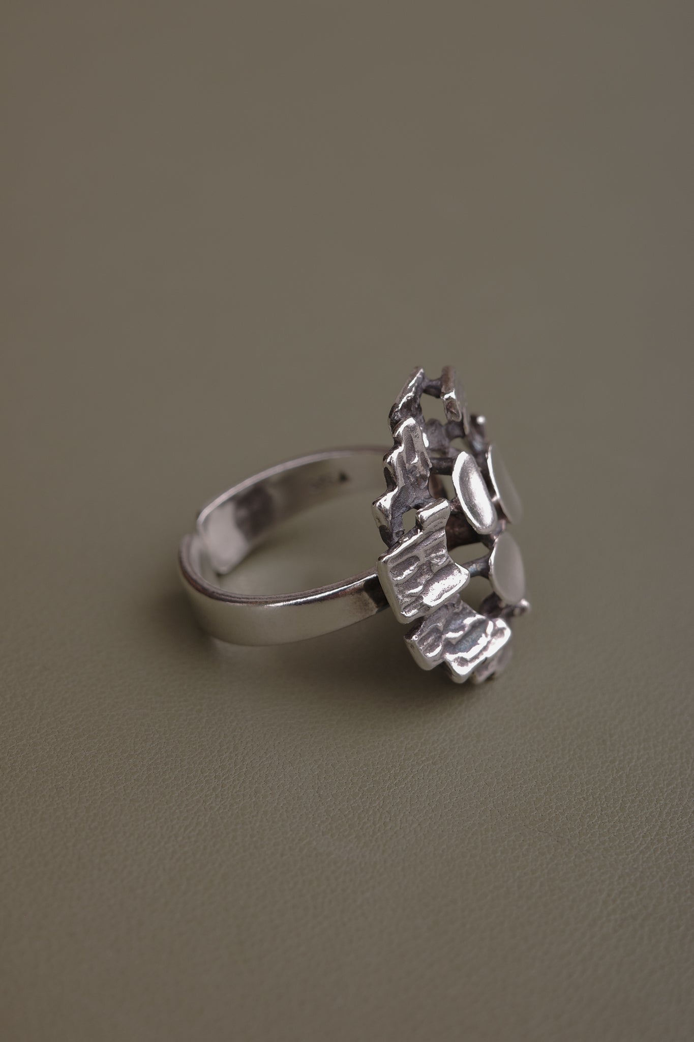 MIC Tekla, Swedish Ring