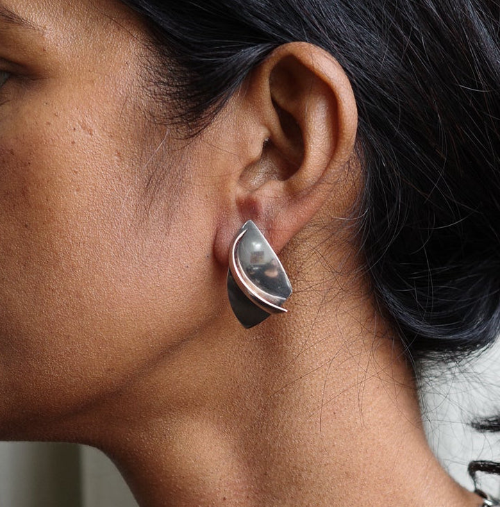 Mexican curved panel studs