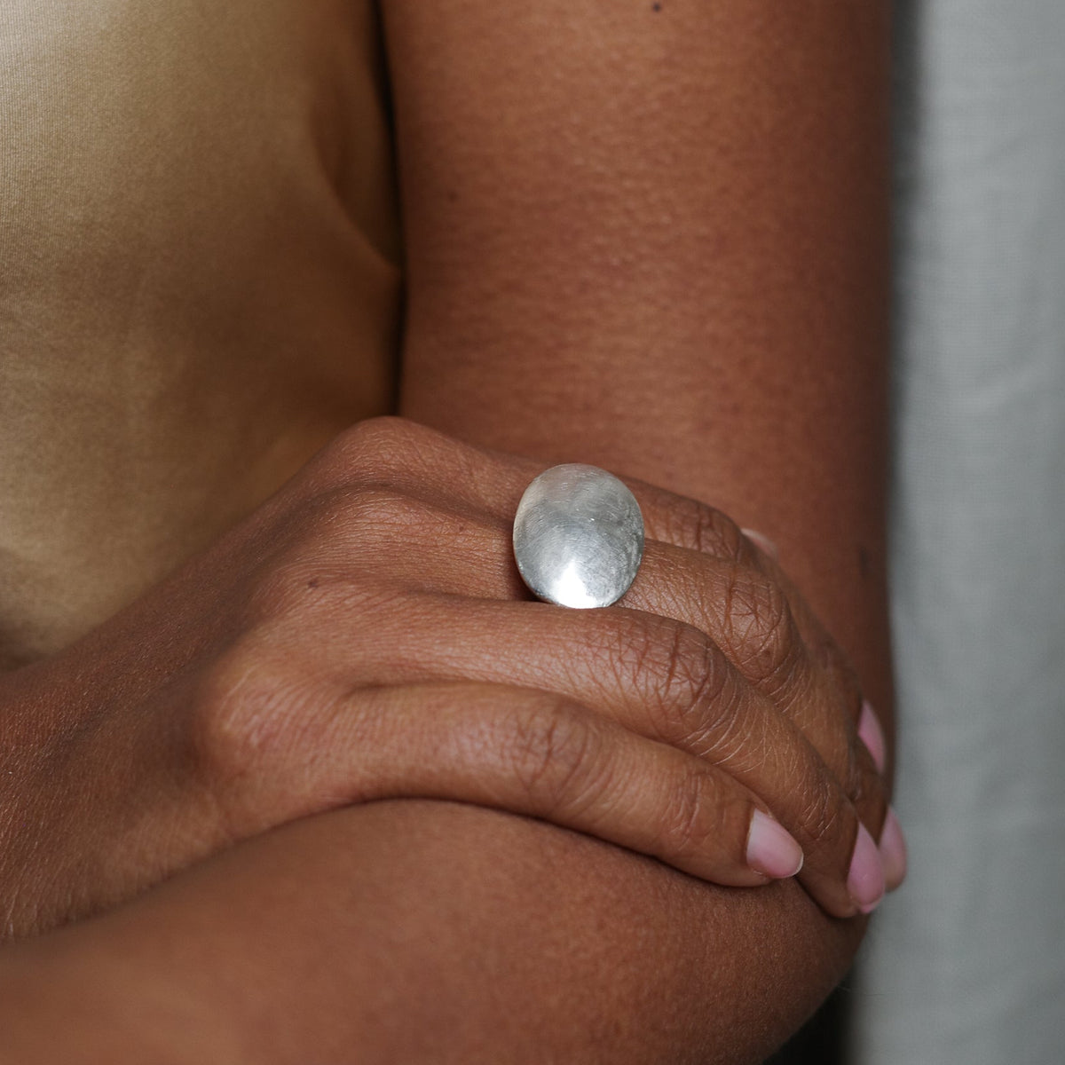 Modernist solid oval ring