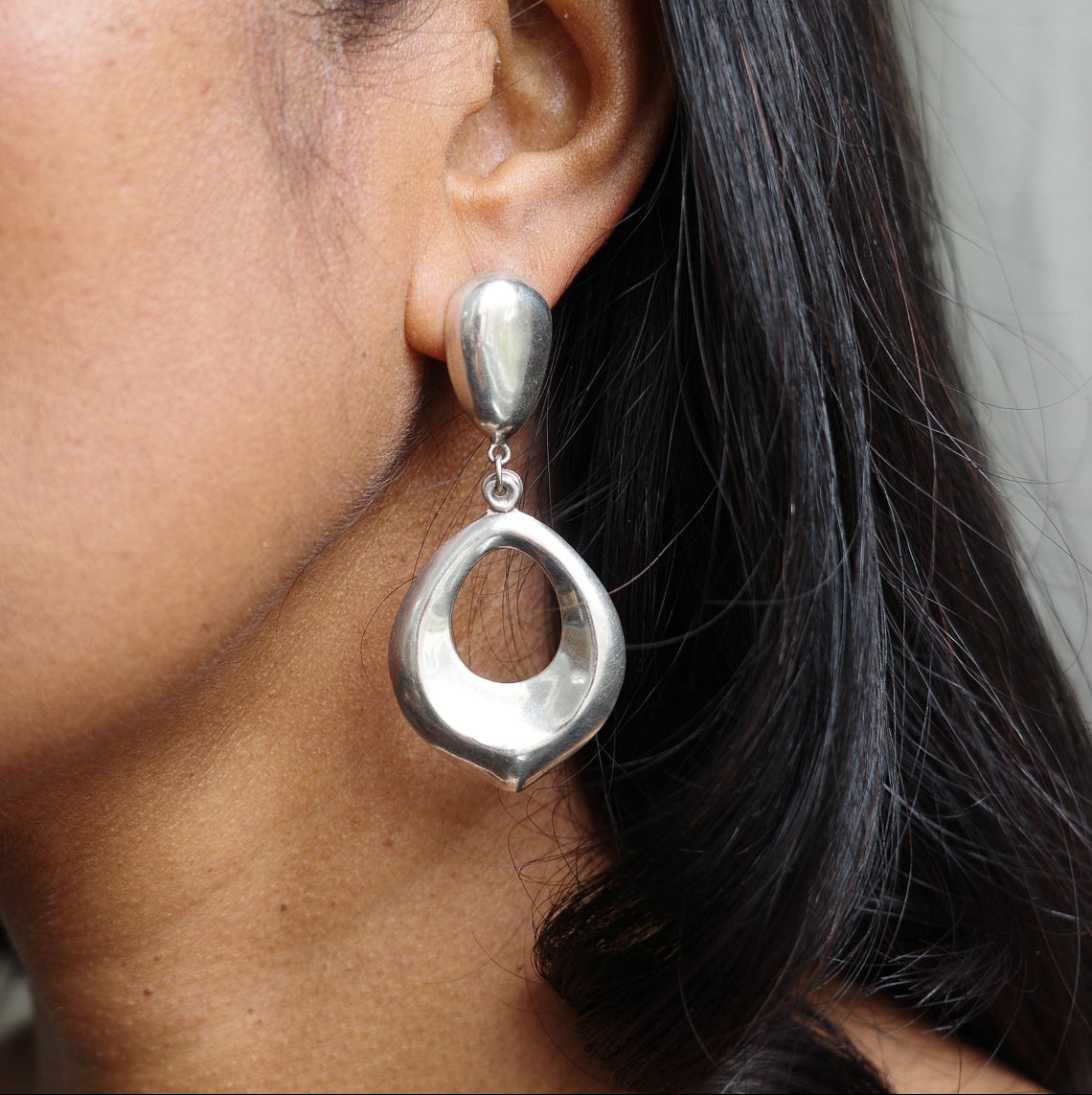 Modernist open studs