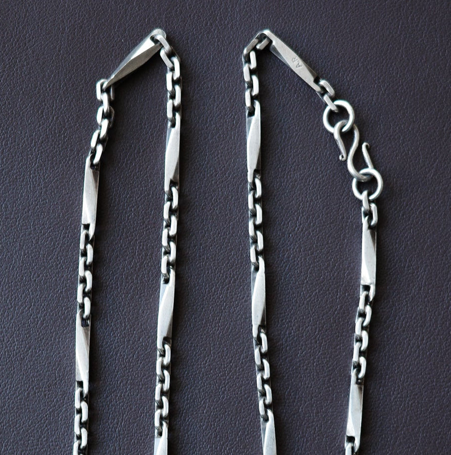 Art Deco heavy weight chain
