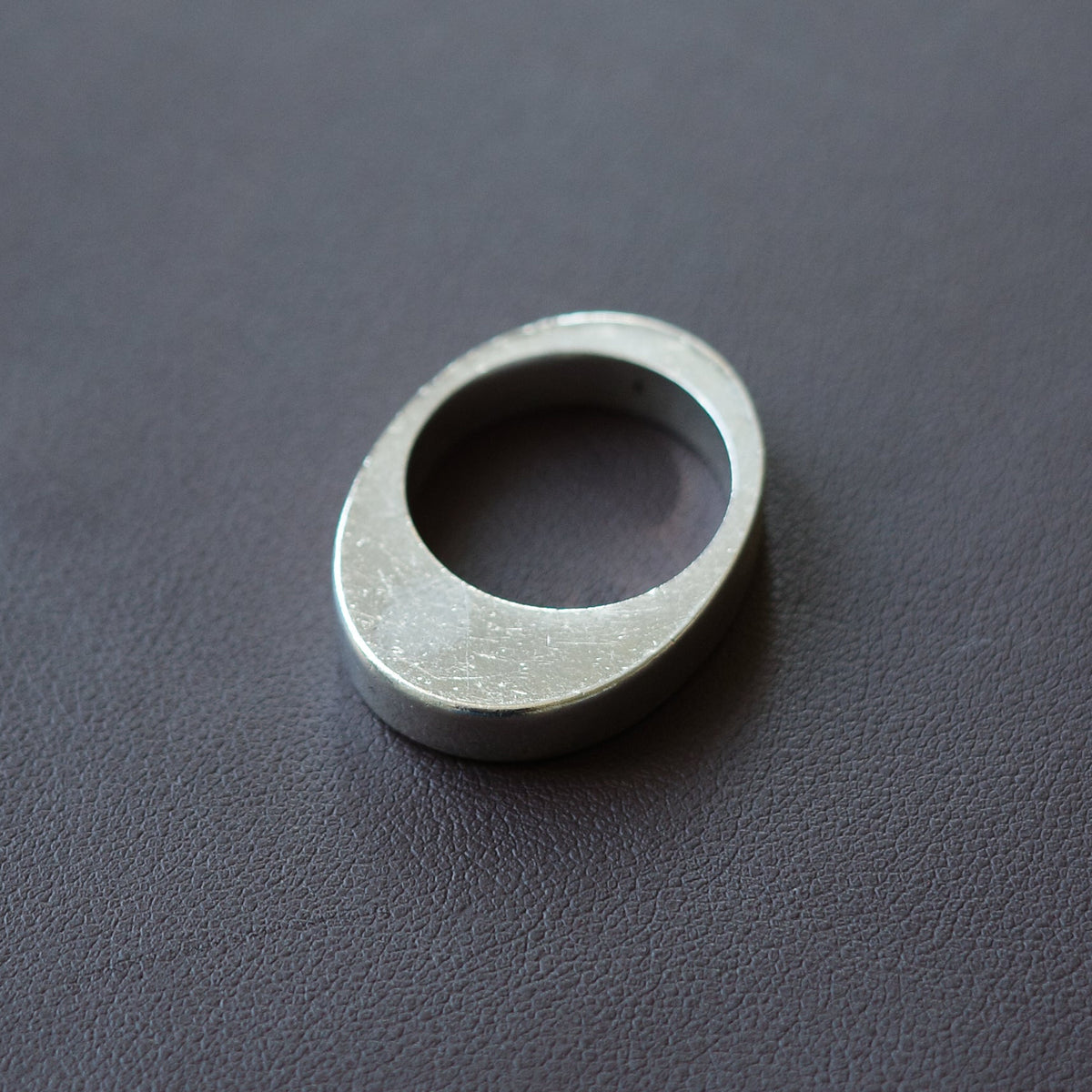 Danish oval ring