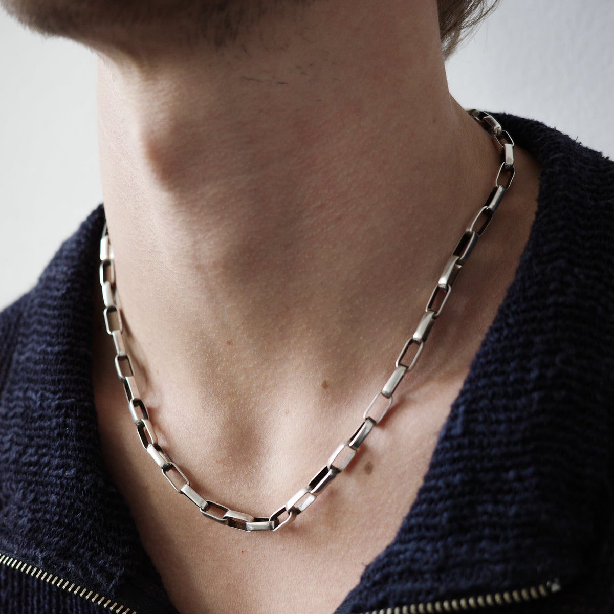 Clip ling loooong chain
