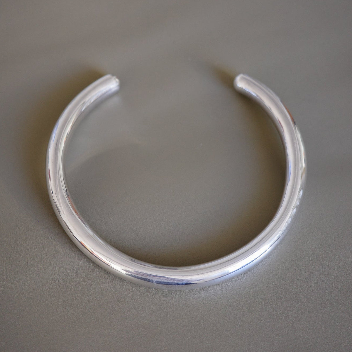 1979 neck bangle