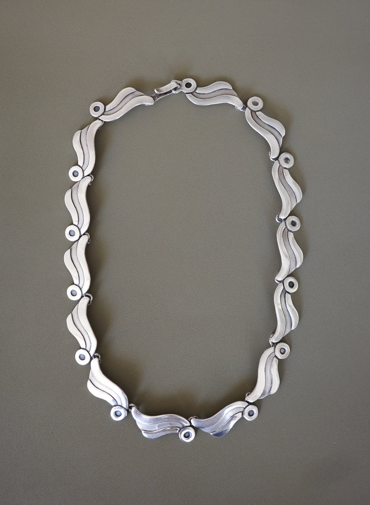 Pedro Castillo 1940s neck piece