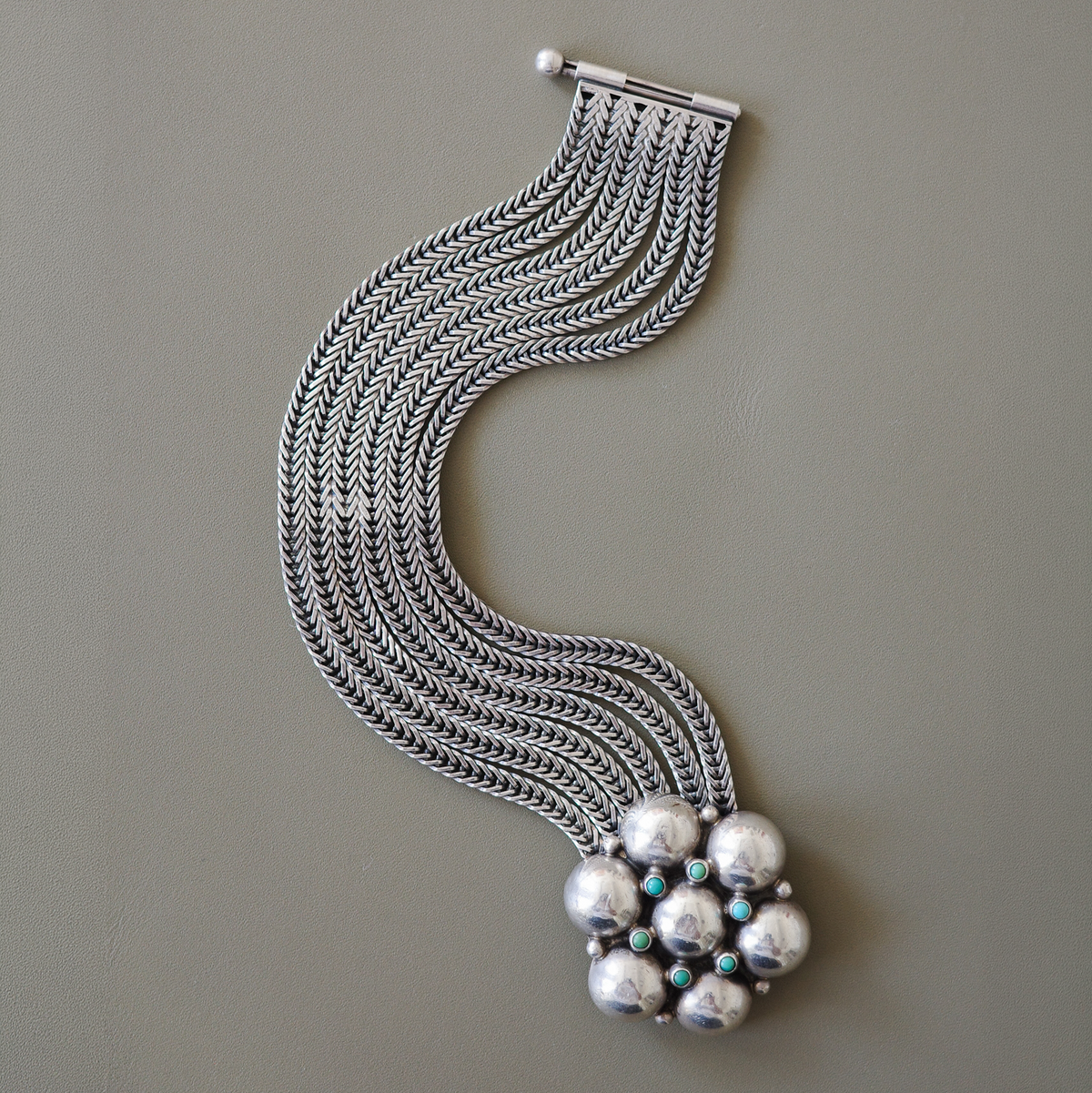 Flower bracelet by Gustav Hauber