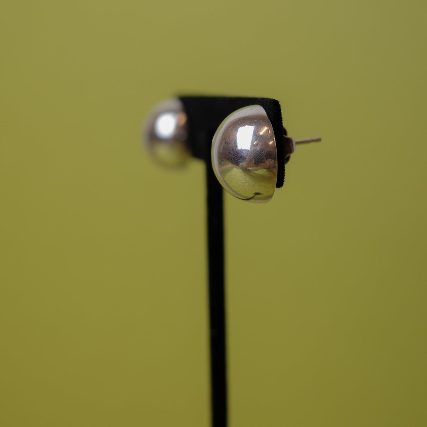 Dome studs