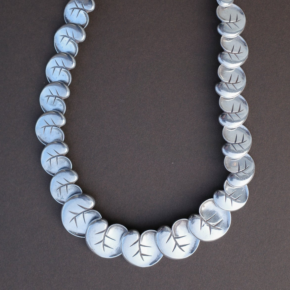 1960s-1970s leaf necklace