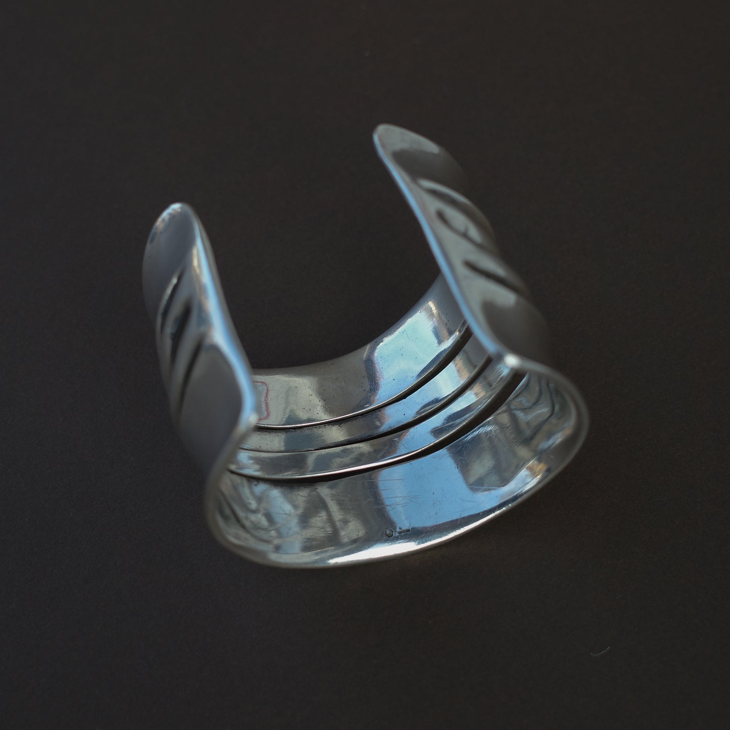Shield cuff