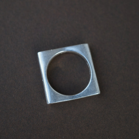 Square ring