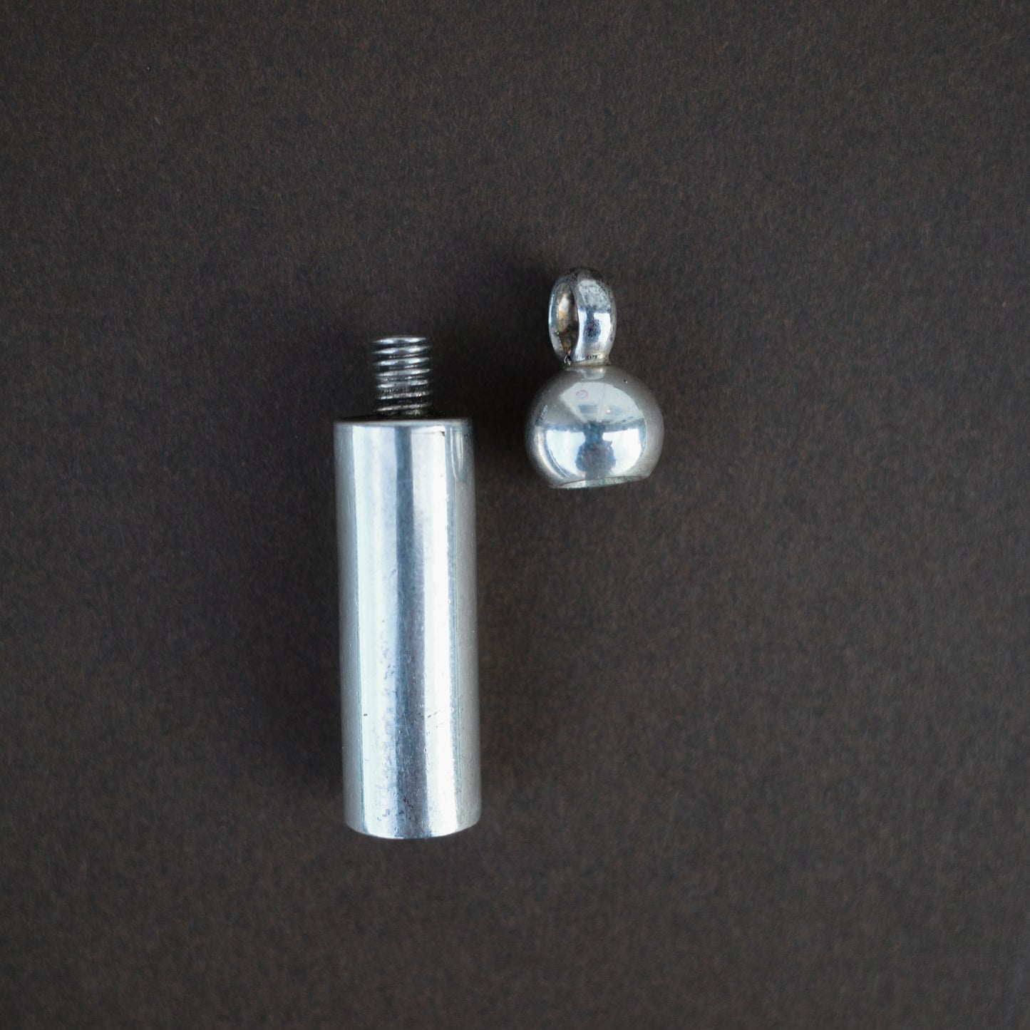 Secret screw pendant