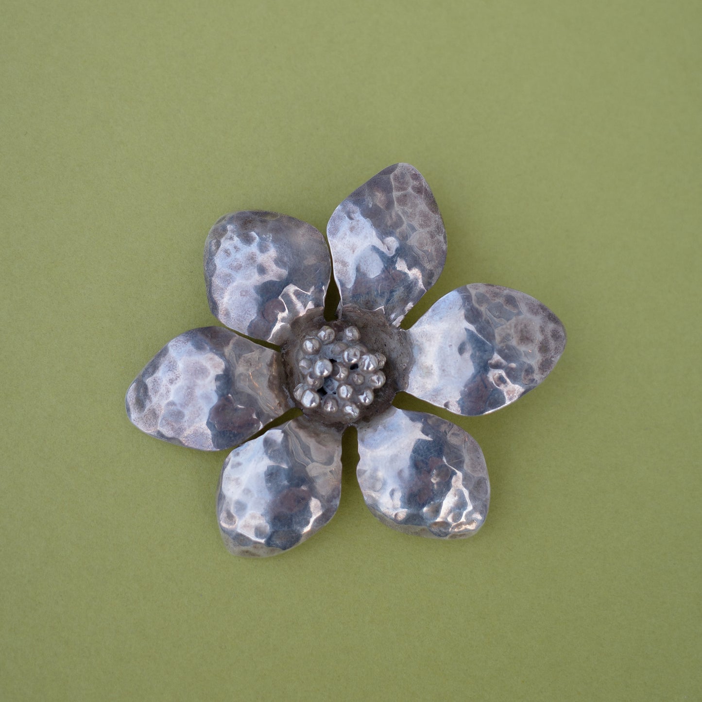 Studio Crafted flower pendant