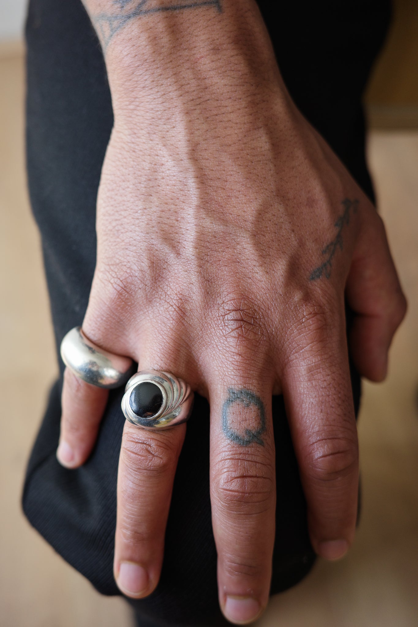 modernist chunky onyx finger piece