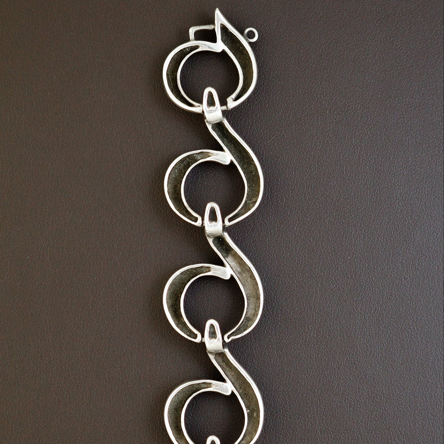 Scandinavian Ring Link Bracelet