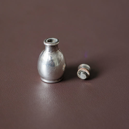 Vessel pendant