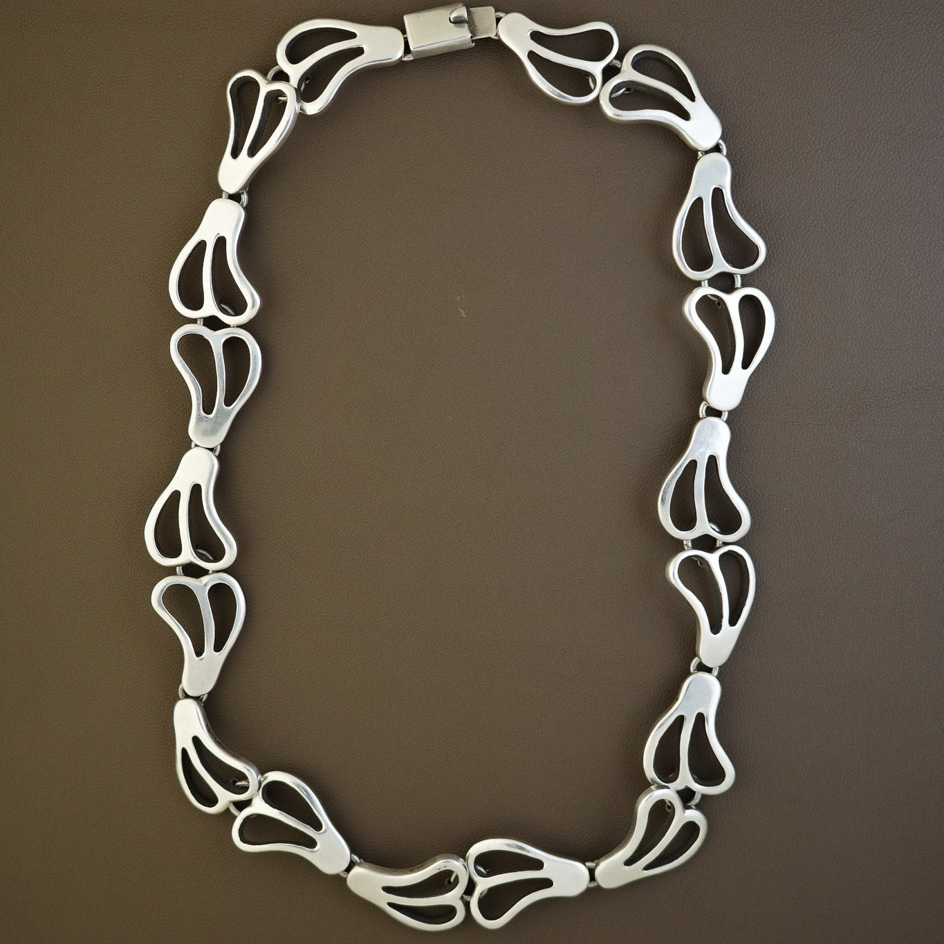 Ginkgo leaf-shape necklace, Taxco