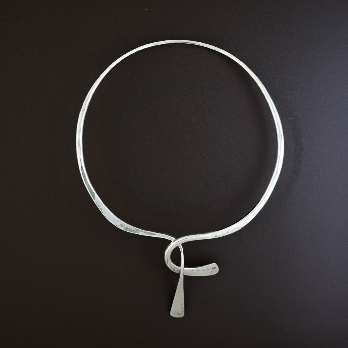 Studio-crafted knot choker