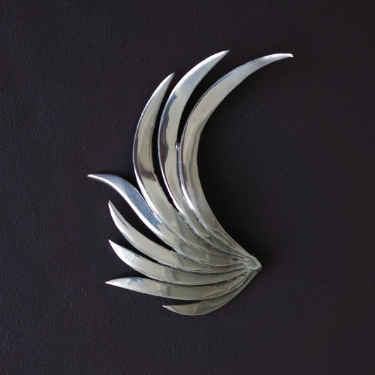 Wing earpiece