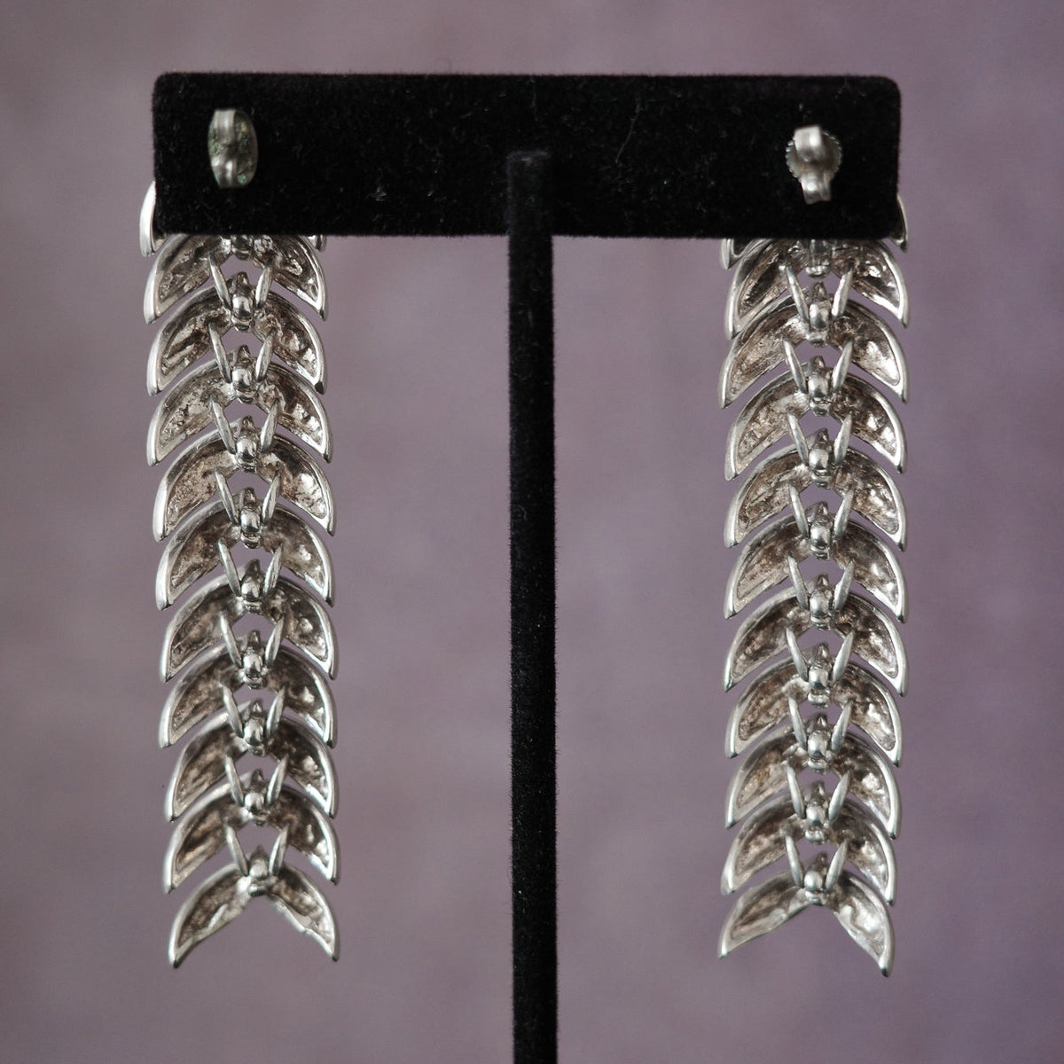 Leaf dangle earrings