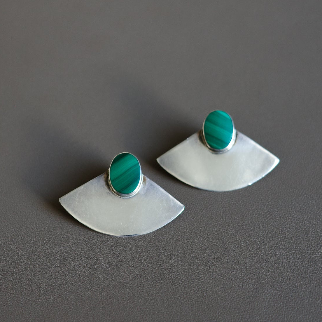 Malachite flat pannel earrings malachite cabochon