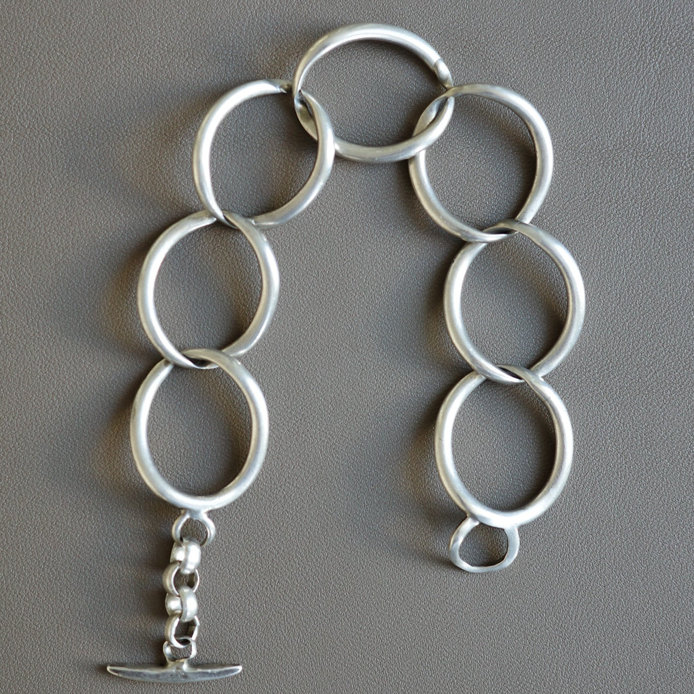 Circle Link Bracelet