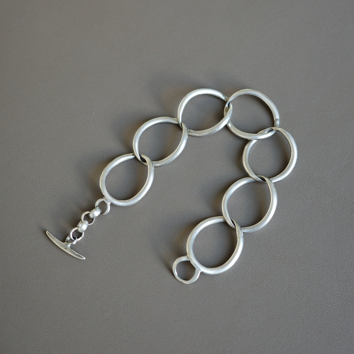 Circle Link Bracelet
