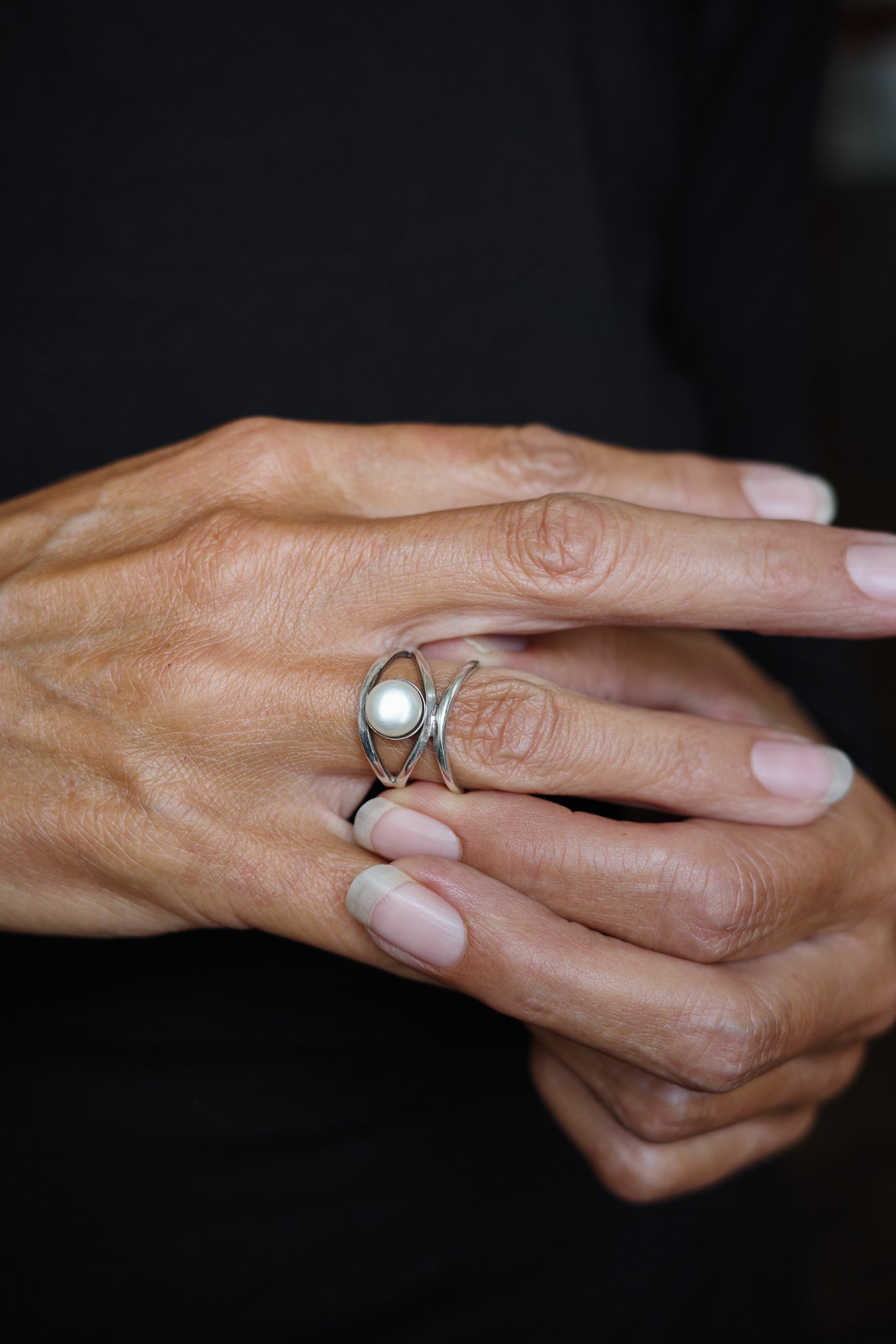 Pearl abstract ring