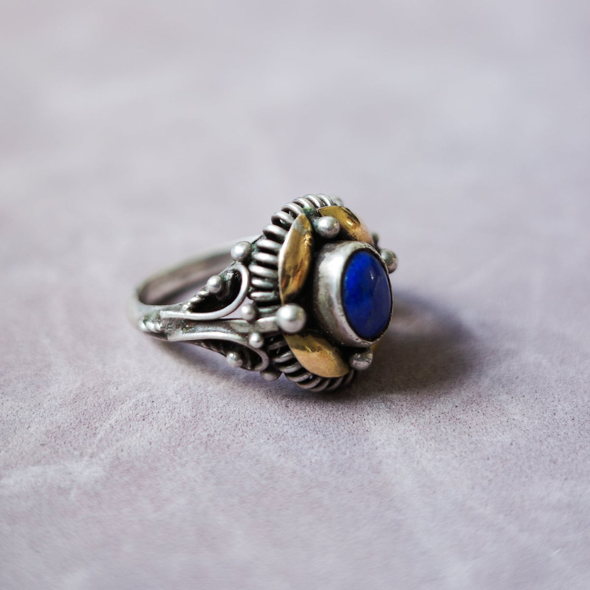 Byzantine style ring in silver, gold and lapis lazuli.
