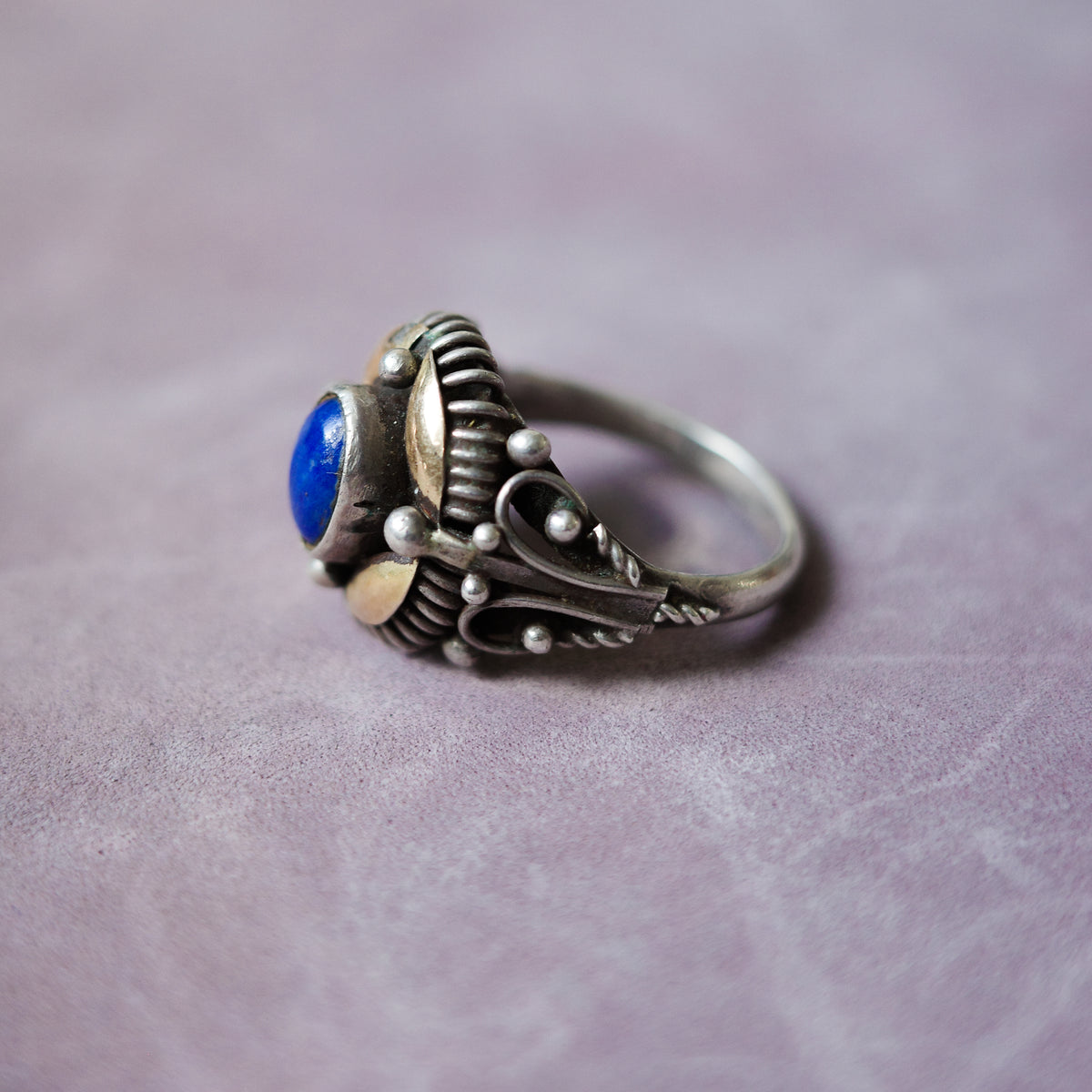 Byzantine style ring in silver, gold and lapis lazuli.