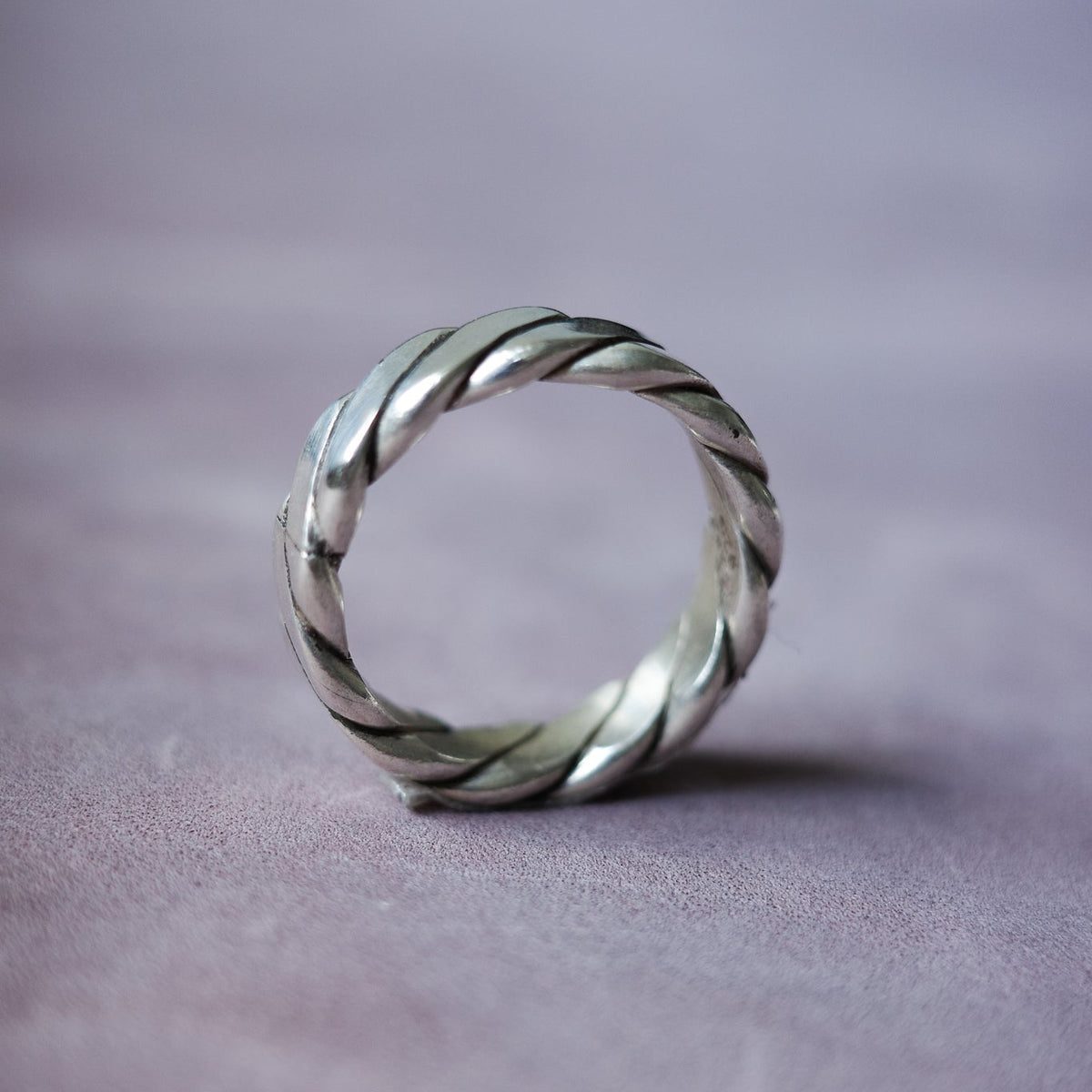 Braid band ring