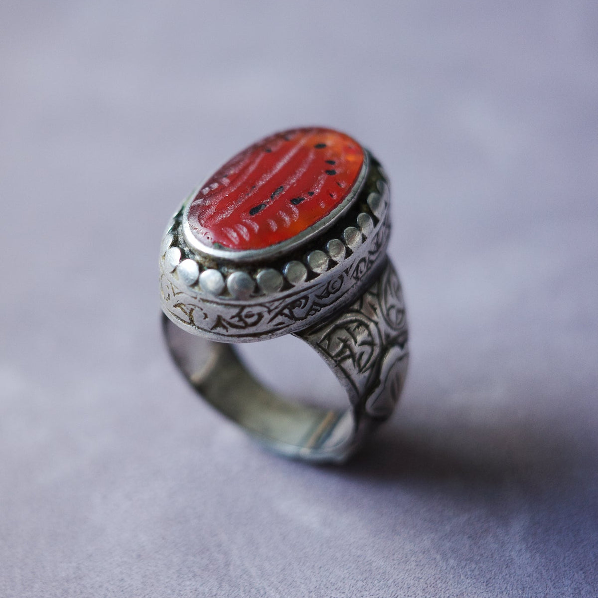 Rare Aqeeq ring with carnelian