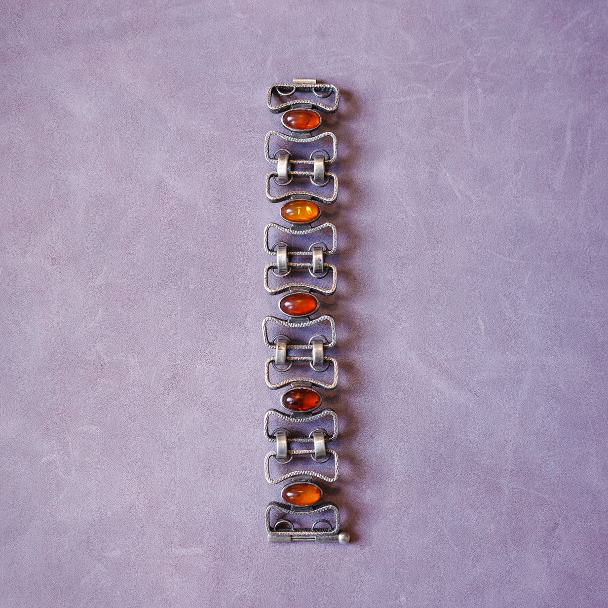 Brutalist rare link bracelet with Amber