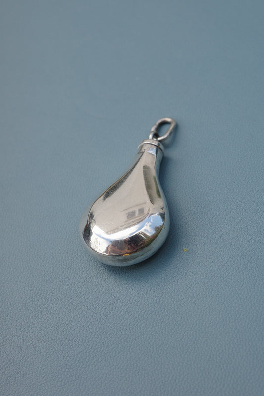 Round vessel pendant